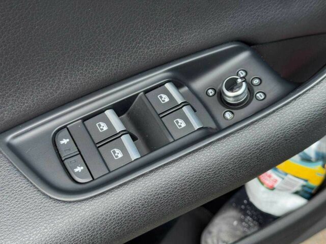 Чорний Ауді Ку 7, об'ємом двигуна 0 л та пробігом 130 тис. км за 22000 $, фото 11 на Automoto.ua