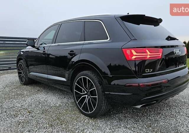 Черный Ауди Ку 7, объемом двигателя 3 л и пробегом 151 тыс. км за 28000 $, фото 3 на Automoto.ua
