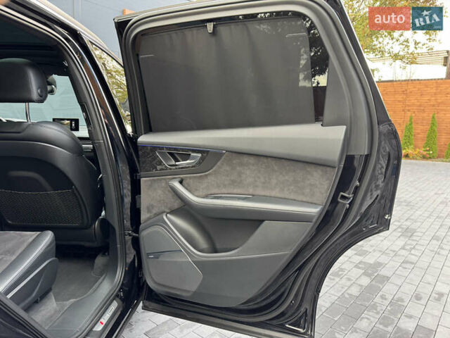 Ауди Ку 7 2017 в Киеве на Automoto.ua Черный Ауди Ку 7, объемом двигателя 3 л и пробегом 140 тыс. км за 47799 $, фото 63 на Automoto.ua