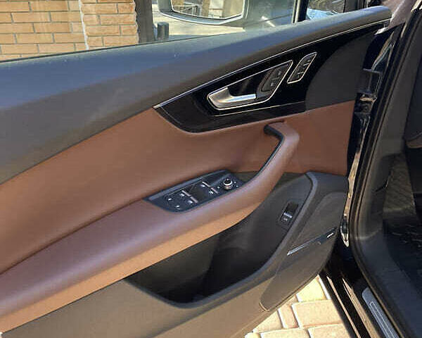 Чорний Ауді Ку 7, об'ємом двигуна 3 л та пробігом 130 тис. км за 25000 $, фото 28 на Automoto.ua