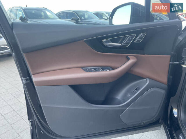 Ауди Ку 7 2017 в Ужгороде на Automoto.ua Черный Ауди Ку 7, объемом двигателя 3 л и пробегом 167 тыс. км за 24900 $, фото 15 на Automoto.ua