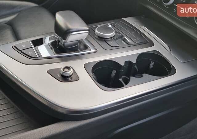 Чорний Ауді Ку 7, об'ємом двигуна 2.97 л та пробігом 187 тис. км за 37500 $, фото 60 на Automoto.ua