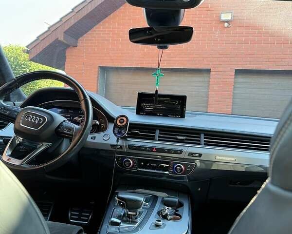 Черный Ауди Ку 7, объемом двигателя 3 л и пробегом 280 тыс. км за 33555 $, фото 6 на Automoto.ua