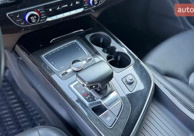 Чорний Ауді Ку 7, об'ємом двигуна 3 л та пробігом 176 тис. км за 30000 $, фото 13 на Automoto.ua