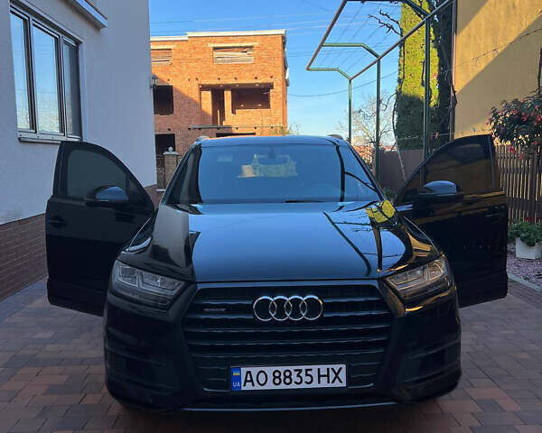 Черный Ауди Ку 7, объемом двигателя 2.97 л и пробегом 287 тыс. км за 35000 $, фото 2 на Automoto.ua