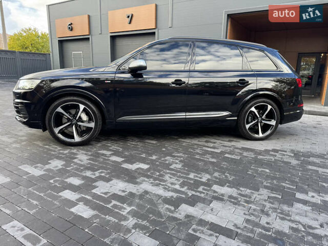 Ауди Ку 7 2017 в Киеве на Automoto.ua Черный Ауди Ку 7, объемом двигателя 3 л и пробегом 140 тыс. км за 47799 $, фото 3 на Automoto.ua