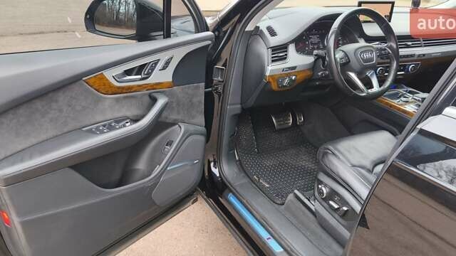 Чорний Ауді Ку 7, об'ємом двигуна 2.97 л та пробігом 179 тис. км за 42500 $, фото 8 на Automoto.ua