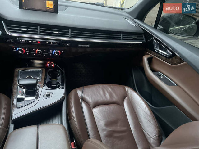 Черный Ауди Ку 7, объемом двигателя 2 л и пробегом 299 тыс. км за 21999 $, фото 21 на Automoto.ua