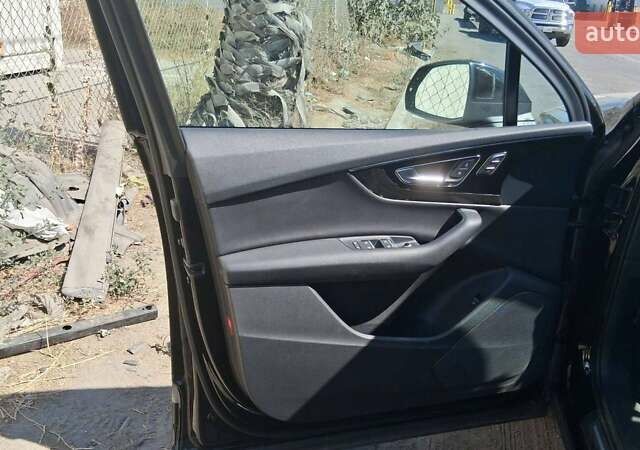 Чорний Ауді Ку 7, об'ємом двигуна 3 л та пробігом 90 тис. км за 24500 $, фото 23 на Automoto.ua
