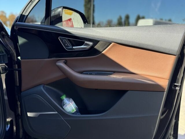 Черный Ауди Ку 7, объемом двигателя 3 л и пробегом 88 тыс. км за 32700 $, фото 6 на Automoto.ua