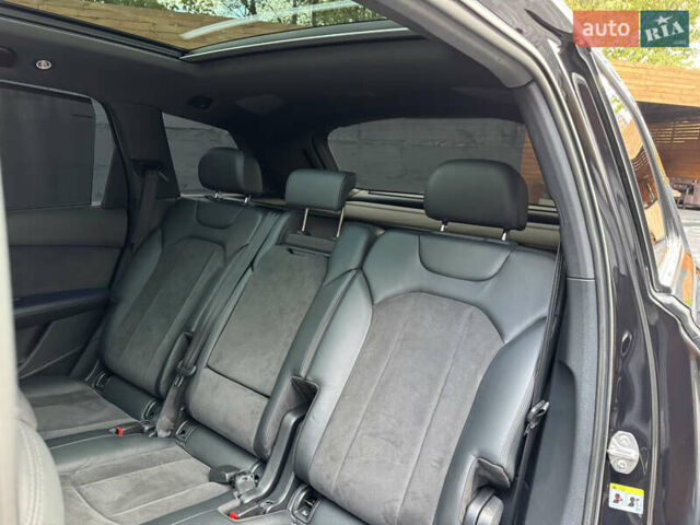 Ауди Ку 7 2017 в Киеве на Automoto.ua Черный Ауди Ку 7, объемом двигателя 3 л и пробегом 140 тыс. км за 47799 $, фото 59 на Automoto.ua