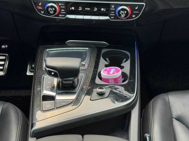 Чорний Ауді Ку 7, об'ємом двигуна 0 л та пробігом 130 тис. км за 22000 $, фото 18 на Automoto.ua