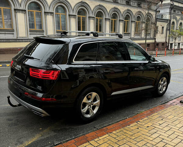 Черный Ауди Ку 7, объемом двигателя 2.97 л и пробегом 196 тыс. км за 33000 $, фото 1 на Automoto.ua