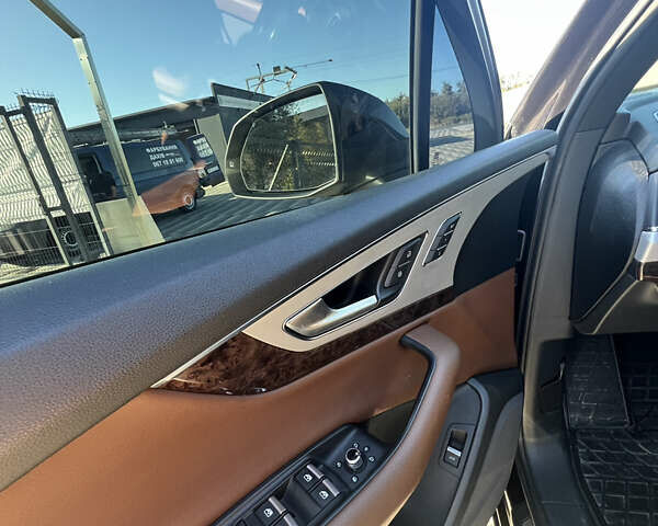 Черный Ауди Ку 7, объемом двигателя 1.98 л и пробегом 265 тыс. км за 23600 $, фото 15 на Automoto.ua