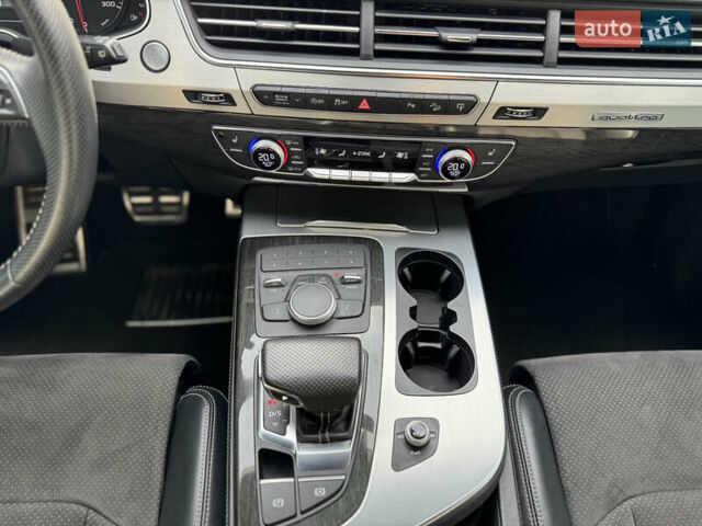 Чорний Ауді Ку 7, об'ємом двигуна 2.97 л та пробігом 250 тис. км за 33500 $, фото 54 на Automoto.ua