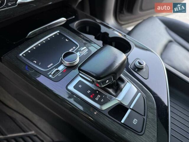 Черный Ауди Ку 7, объемом двигателя 3 л и пробегом 214 тыс. км за 26500 $, фото 23 на Automoto.ua