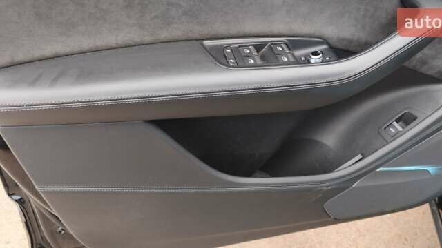 Чорний Ауді Ку 7, об'ємом двигуна 2.97 л та пробігом 179 тис. км за 42500 $, фото 10 на Automoto.ua