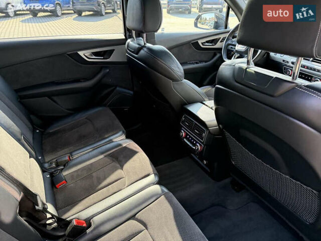 Черный Ауди Ку 7, объемом двигателя 2.97 л и пробегом 195 тыс. км за 42000 $, фото 17 на Automoto.ua