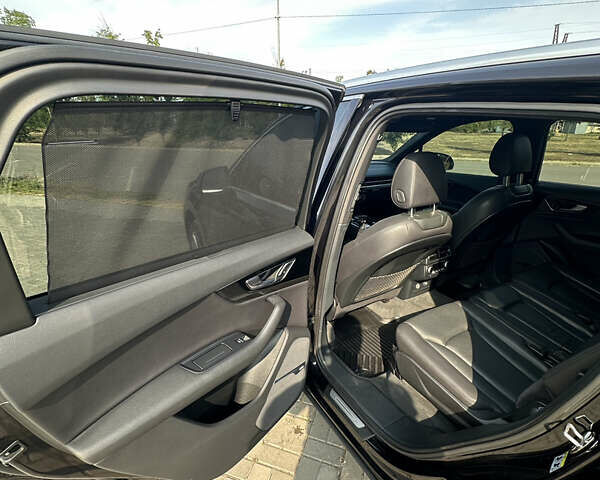 Черный Ауди Ку 7, объемом двигателя 3 л и пробегом 197 тыс. км за 30000 $, фото 17 на Automoto.ua