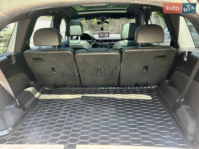 Черный Ауди Ку 7, объемом двигателя 3 л и пробегом 202 тыс. км за 35000 $, фото 43 на Automoto.ua