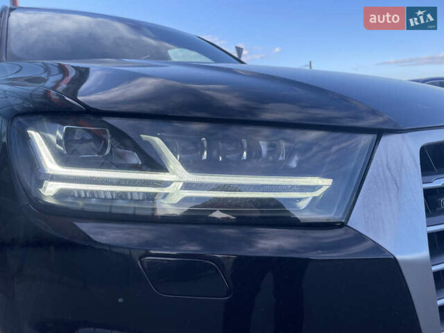 Ауди Ку 7 2017 в Ужгороде на Automoto.ua Черный Ауди Ку 7, объемом двигателя 3 л и пробегом 167 тыс. км за 24900 $, фото 5 на Automoto.ua
