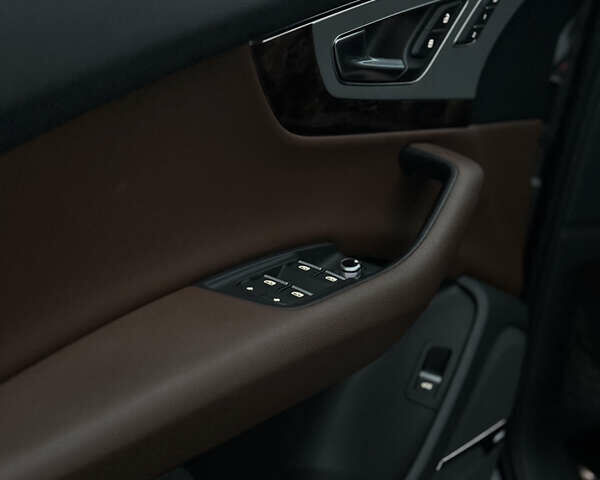 Черный Ауди Ку 7, объемом двигателя 1.98 л и пробегом 110 тыс. км за 24699 $, фото 19 на Automoto.ua