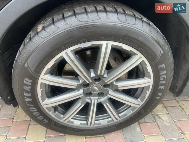 Черный Ауди Ку 7, объемом двигателя 3 л и пробегом 295 тыс. км за 29900 $, фото 22 на Automoto.ua