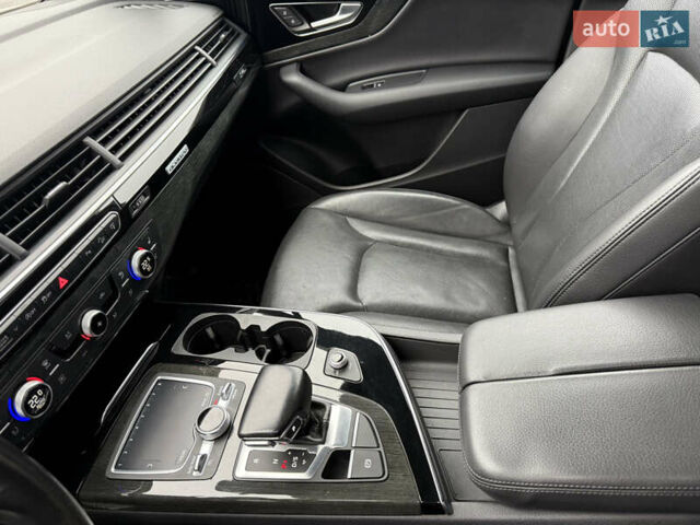 Чорний Ауді Ку 7, об'ємом двигуна 3 л та пробігом 167 тис. км за 25950 $, фото 27 на Automoto.ua