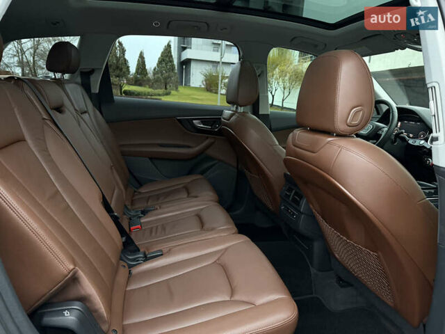 Черный Ауди Ку 7, объемом двигателя 3 л и пробегом 105 тыс. км за 28600 $, фото 23 на Automoto.ua