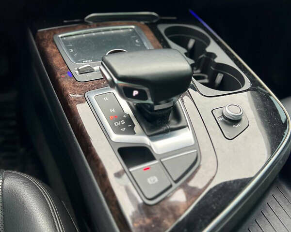 Черный Ауди Ку 7, объемом двигателя 3 л и пробегом 144 тыс. км за 31500 $, фото 11 на Automoto.ua