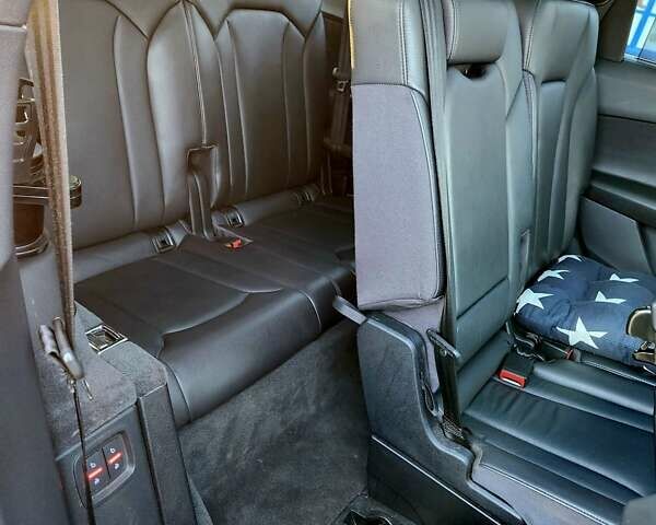 Чорний Ауді Ку 7, об'ємом двигуна 3 л та пробігом 195 тис. км за 28750 $, фото 10 на Automoto.ua