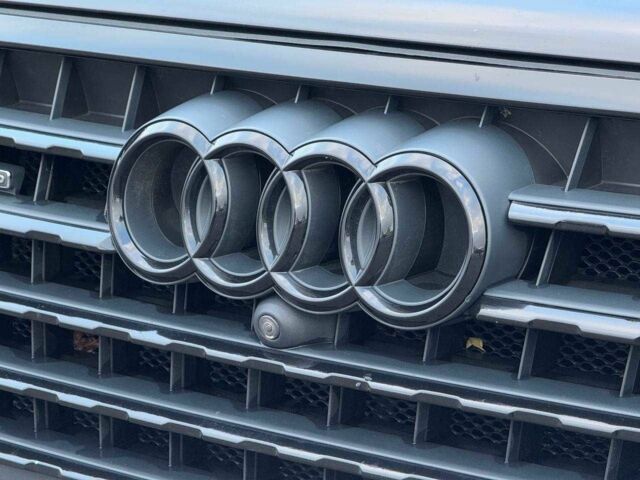 Чорний Ауді Ку 7, об'ємом двигуна 0 л та пробігом 130 тис. км за 22000 $, фото 4 на Automoto.ua