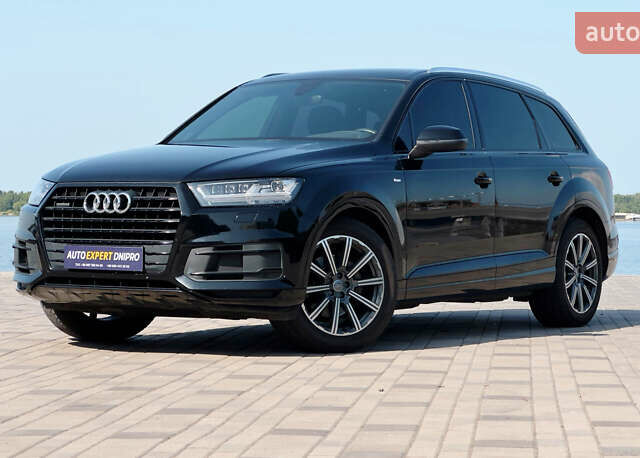 Чорний Ауді Ку 7, об'ємом двигуна 2.97 л та пробігом 250 тис. км за 33500 $, фото 1 на Automoto.ua