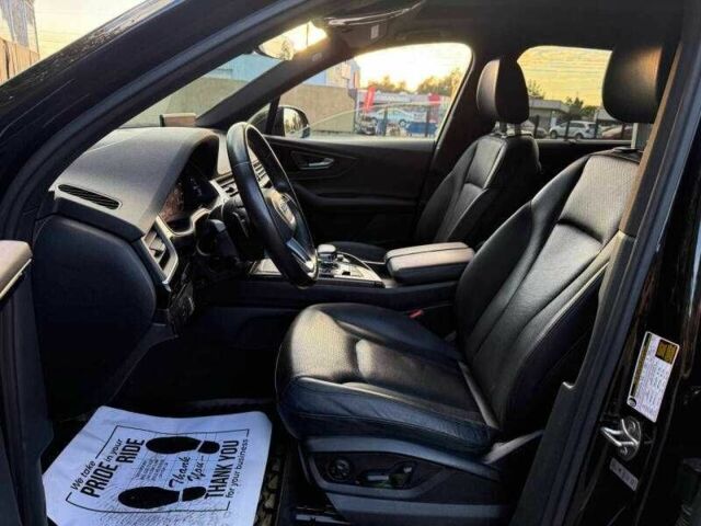 Черный Ауди Ку 7, объемом двигателя 3 л и пробегом 44 тыс. км за 7600 $, фото 4 на Automoto.ua