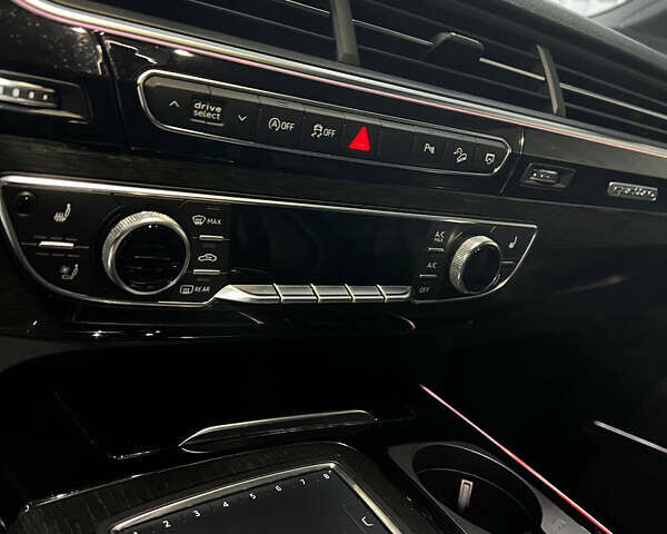 Чорний Ауді Ку 7, об'ємом двигуна 3 л та пробігом 232 тис. км за 22500 $, фото 15 на Automoto.ua