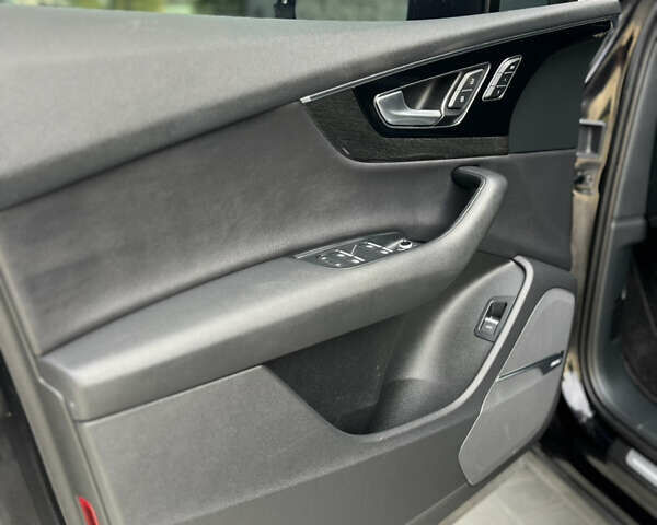 Черный Ауди Ку 7, объемом двигателя 3 л и пробегом 185 тыс. км за 23850 $, фото 53 на Automoto.ua