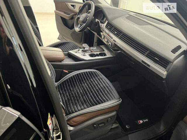 Черный Ауди Ку 7, объемом двигателя 2.97 л и пробегом 2 тыс. км за 60000 $, фото 11 на Automoto.ua