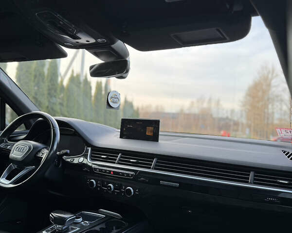 Чорний Ауді Ку 7, об'ємом двигуна 3 л та пробігом 215 тис. км за 22399 $, фото 24 на Automoto.ua