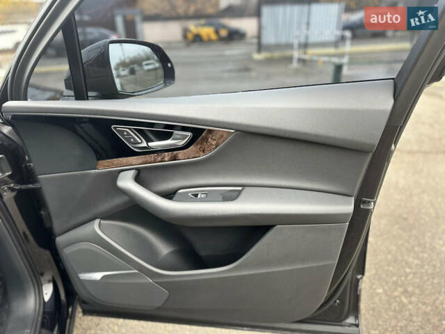 Черный Ауди Ку 7, объемом двигателя 3 л и пробегом 126 тыс. км за 27900 $, фото 34 на Automoto.ua