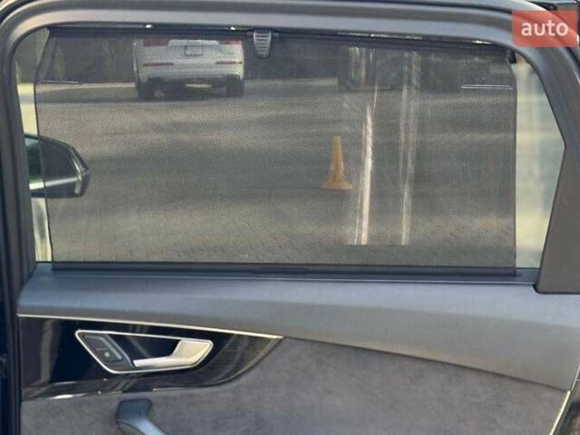 Чорний Ауді Ку 7, об'ємом двигуна 3 л та пробігом 123 тис. км за 32000 $, фото 16 на Automoto.ua