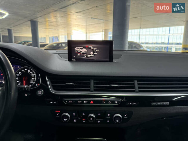 Ауди Ку 7 2017 в Одессе на Automoto.ua Черный Ауди Ку 7, объемом двигателя 3 л и пробегом 147 тыс. км за 28900 $, фото 26 на Automoto.ua