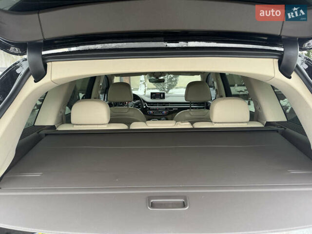 Черный Ауди Ку 7, объемом двигателя 2.97 л и пробегом 218 тыс. км за 39800 $, фото 15 на Automoto.ua