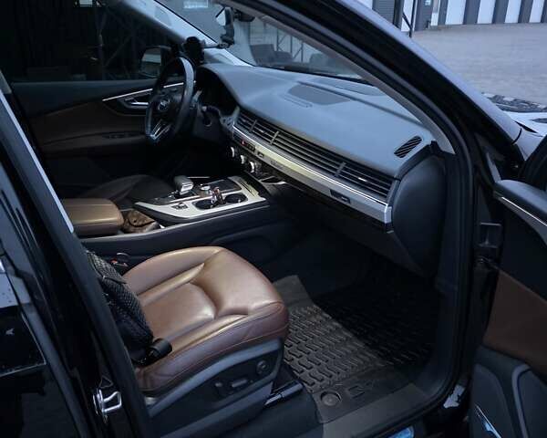 Чорний Ауді Ку 7, об'ємом двигуна 1.98 л та пробігом 63 тис. км за 33733 $, фото 12 на Automoto.ua