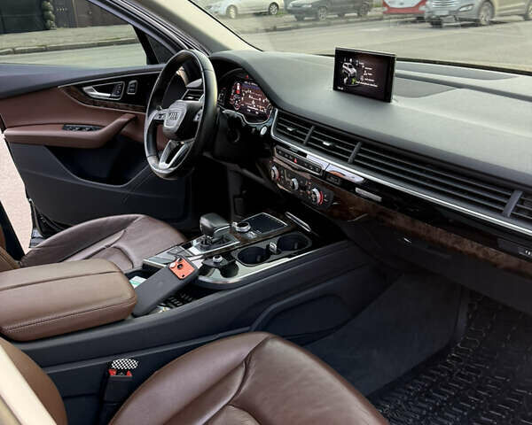 Черный Ауди Ку 7, объемом двигателя 3 л и пробегом 105 тыс. км за 25300 $, фото 7 на Automoto.ua