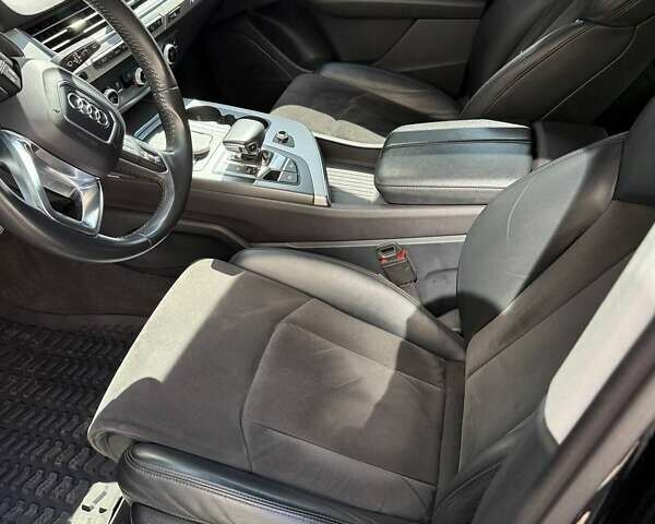 Чорний Ауді Ку 7, об'ємом двигуна 2.97 л та пробігом 225 тис. км за 28500 $, фото 11 на Automoto.ua