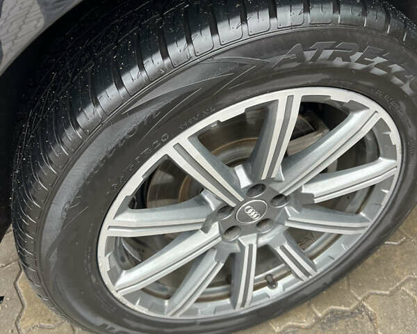 Ауді Ку 7 2017 у Луцьку на Automoto.ua Чорний Ауді Ку 7, об'ємом двигуна 2 л та пробігом 328 тис. км за 19300 $, фото 44 на Automoto.ua