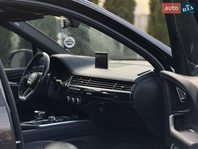 Чорний Ауді Ку 7, об'ємом двигуна 3 л та пробігом 215 тис. км за 22399 $, фото 25 на Automoto.ua