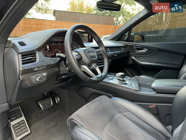 Ауди Ку 7 2017 в Киеве на Automoto.ua Черный Ауди Ку 7, объемом двигателя 3 л и пробегом 140 тыс. км за 47799 $, фото 50 на Automoto.ua