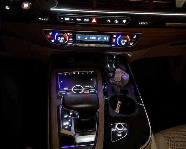 Черный Ауди Ку 7, объемом двигателя 3 л и пробегом 110 тыс. км за 25200 $, фото 40 на Automoto.ua