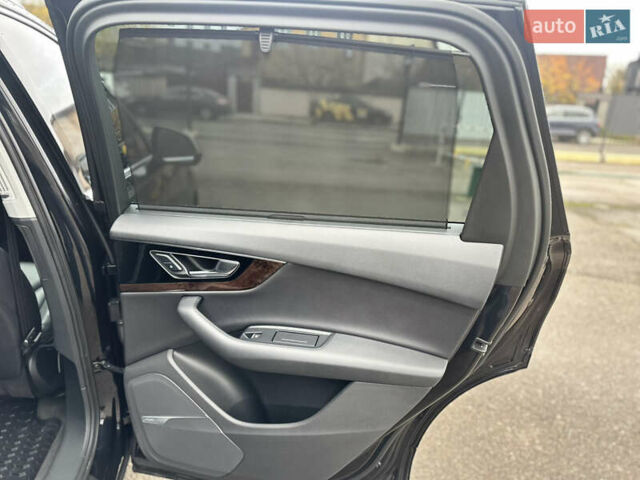 Черный Ауди Ку 7, объемом двигателя 3 л и пробегом 126 тыс. км за 27900 $, фото 31 на Automoto.ua